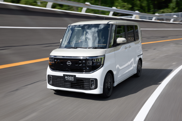 THE NEW NISSAN ROOX IS JAPAN'S CAR OF THE YEAR