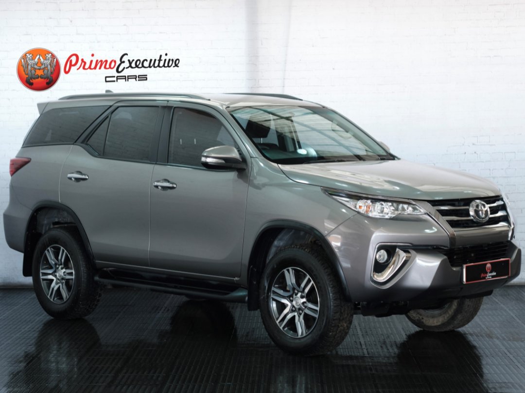 Toyota Fortuner 2.4GD-6 M/T