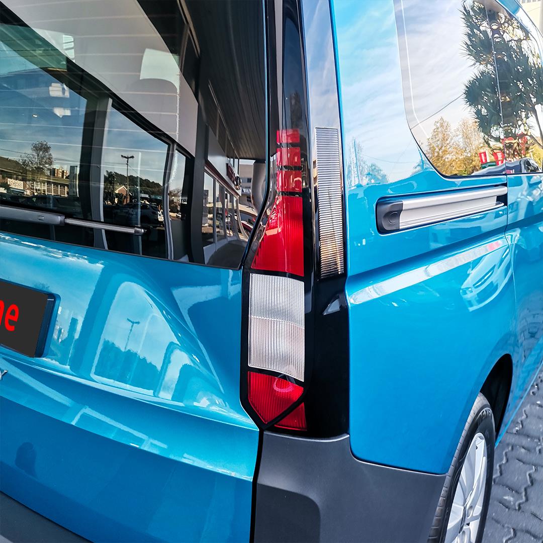 Used 2022 Volkswagen Light Commercial New Caddy Kombi for sale in