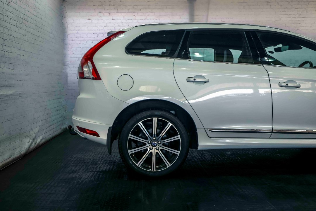 Automatic Volvo XC60 2017 for sale