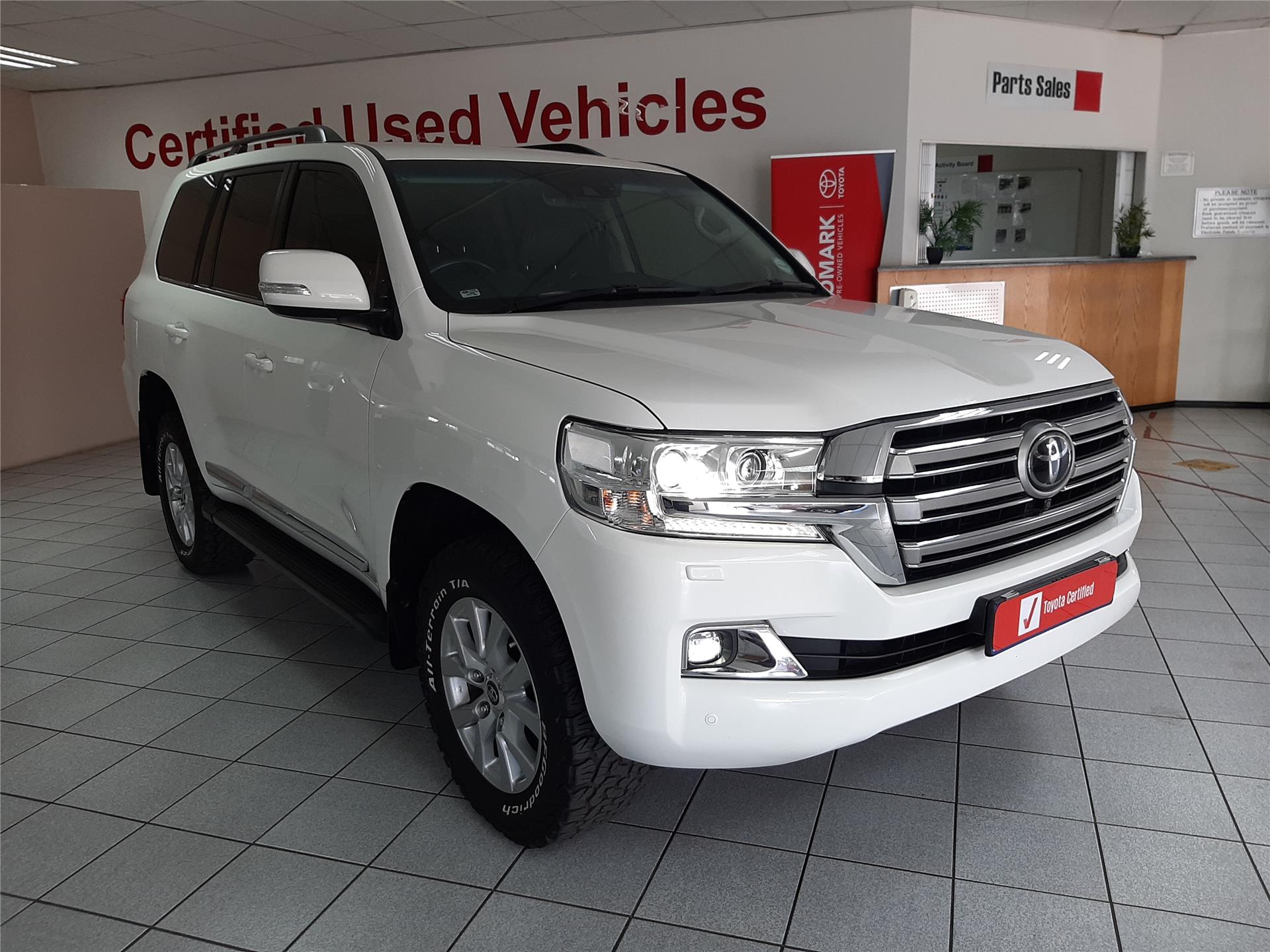 2018 Toyota Land Cruiser 200  for sale - 1019362/1