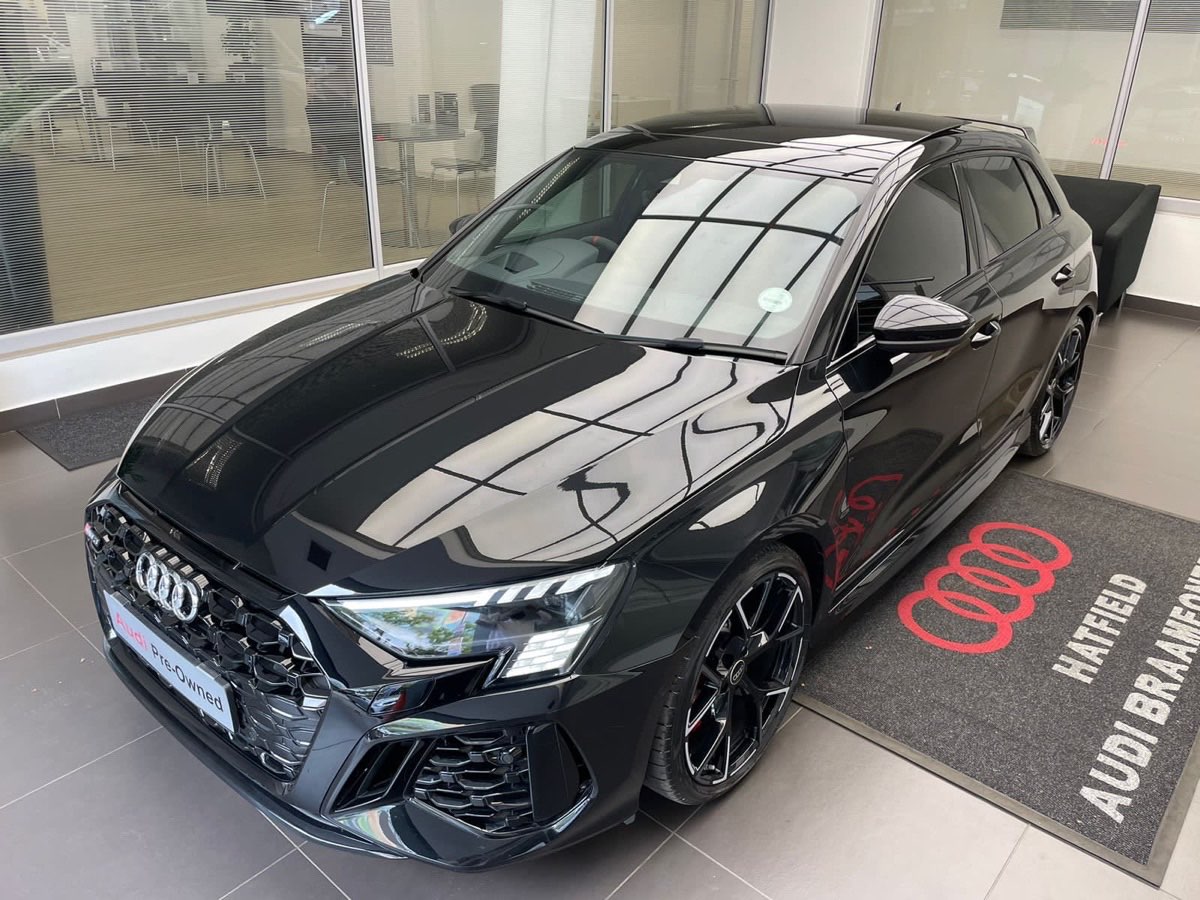 Audi RS3 Quattro S-tronic Hatch for sale - R1 399 900 | Carfind.co.za