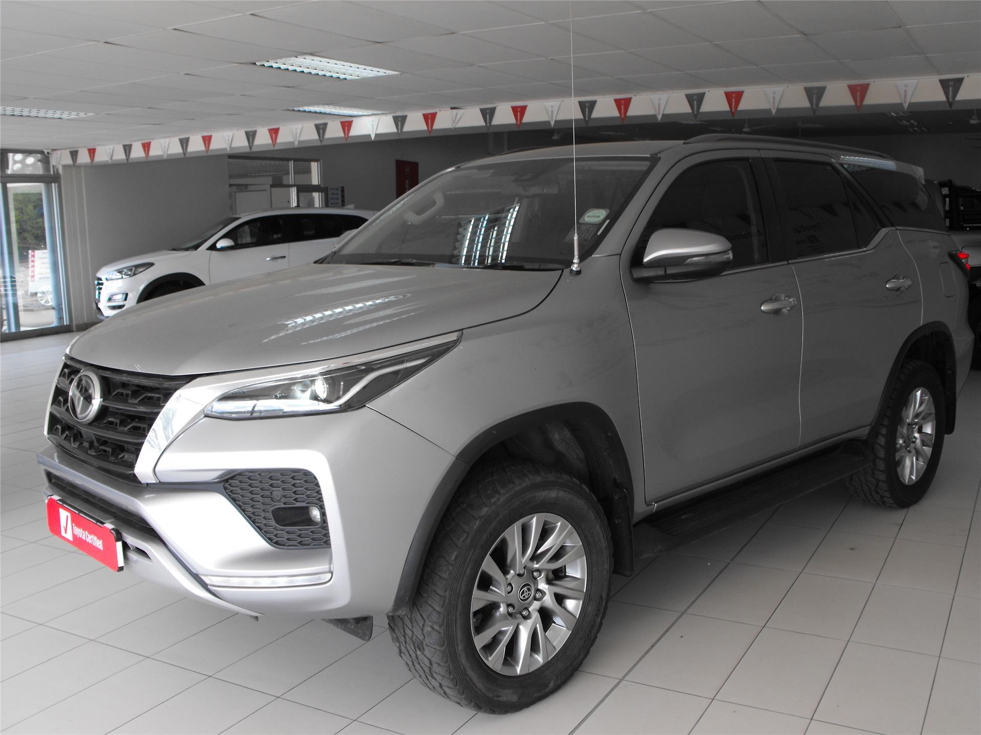 Toyota Fortuner V 2.8 GD-6 VX Auto for sale - R 729 900 | Carfind.co.za