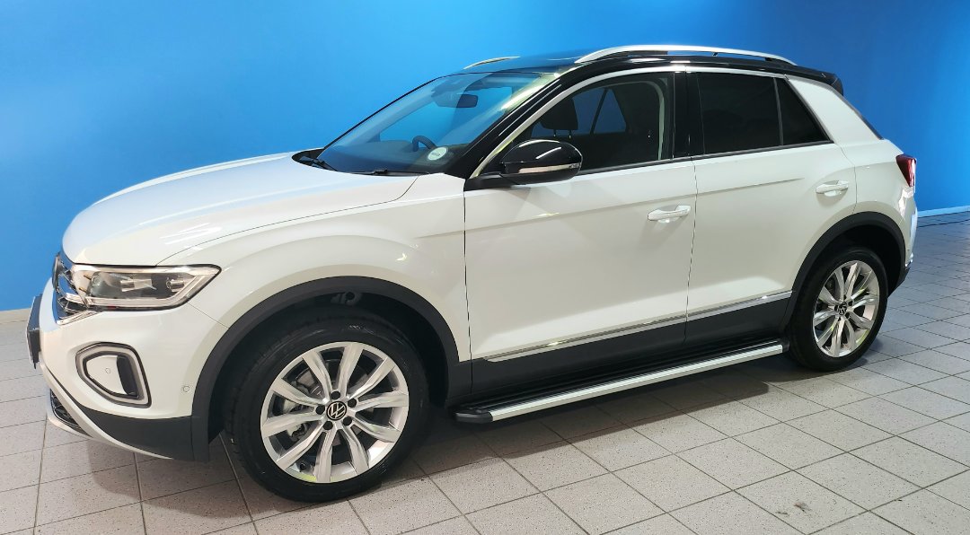 Volkswagen (VW) T-Roc 2.0 TSI 4Motion Design (140kW) for sale - R 624 ...