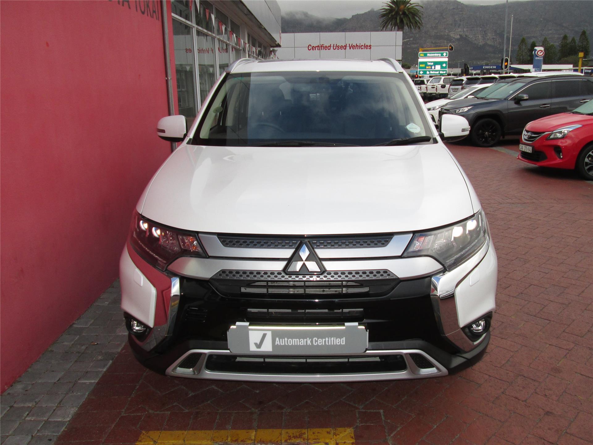 Used 2020 Mitsubishi Outlander for sale in Cape Town Western Cape - ID ...