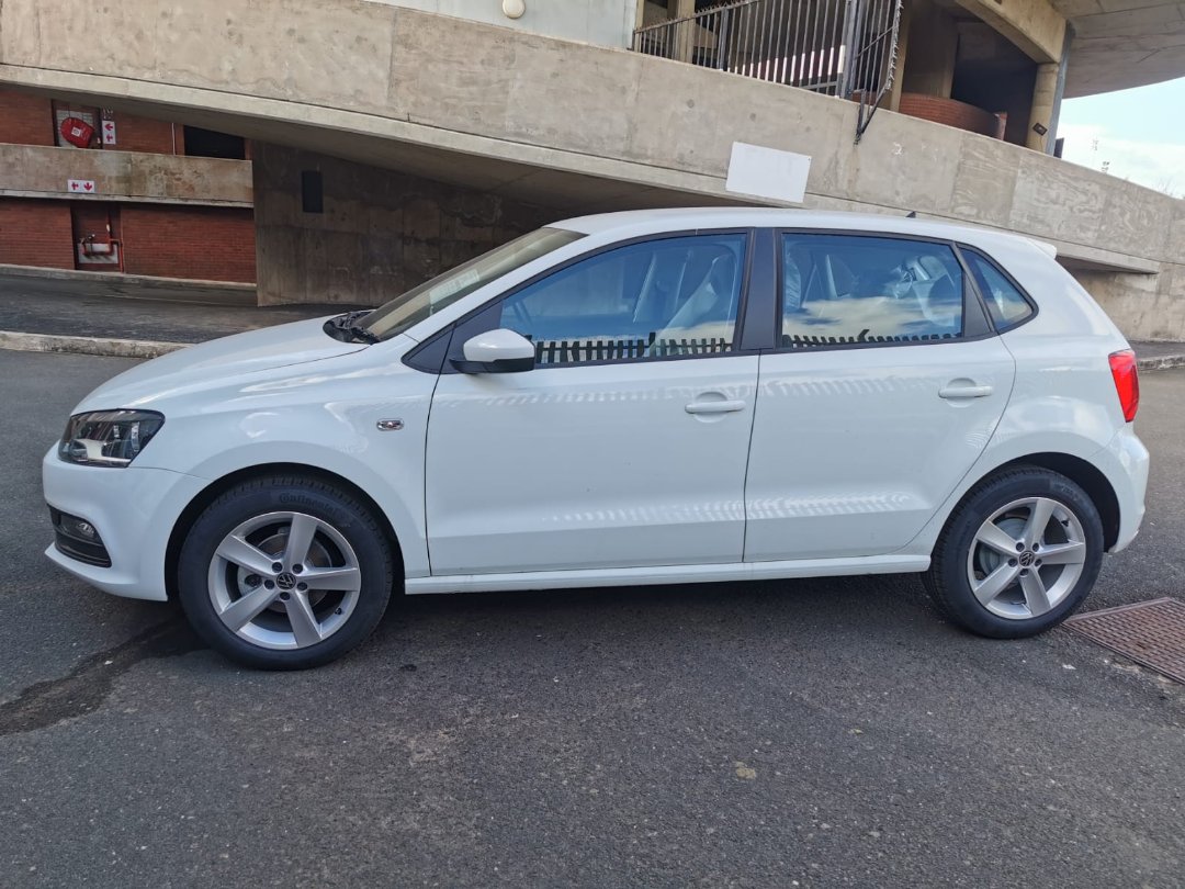 Volkswagen (VW) Polo Vivo 1.6 Hatch Highline 5 Door for sale - R 279 ...