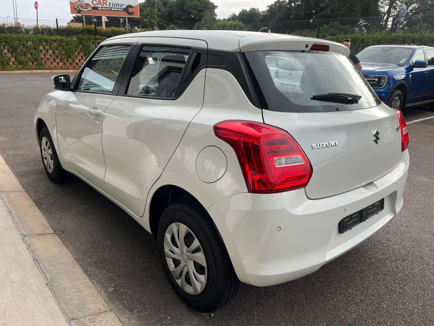 Used 2021 Suzuki Swift for sale in Amanzimtoti KwaZulu-Natal - ID ...