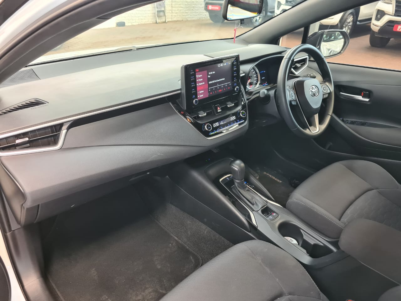 Used 2022 Toyota Corolla Hatch for sale in Boksburg Gauteng - ID ...