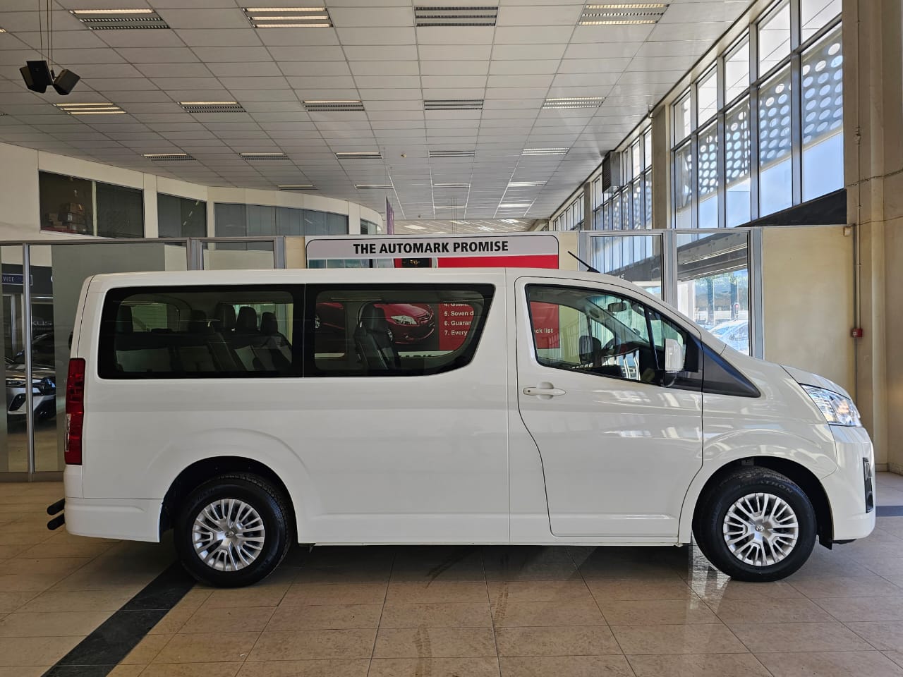 Used 2021 Toyota Quantum Bus for sale in Cape Town Western Cape ID