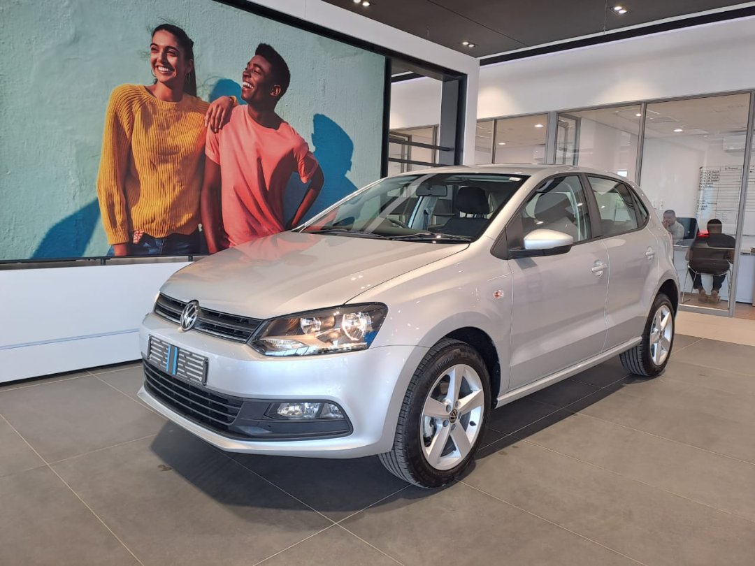 Volkswagen (VW) Polo Vivo 1.6 Hatch Comfortline Tiptronic 5 Door for ...