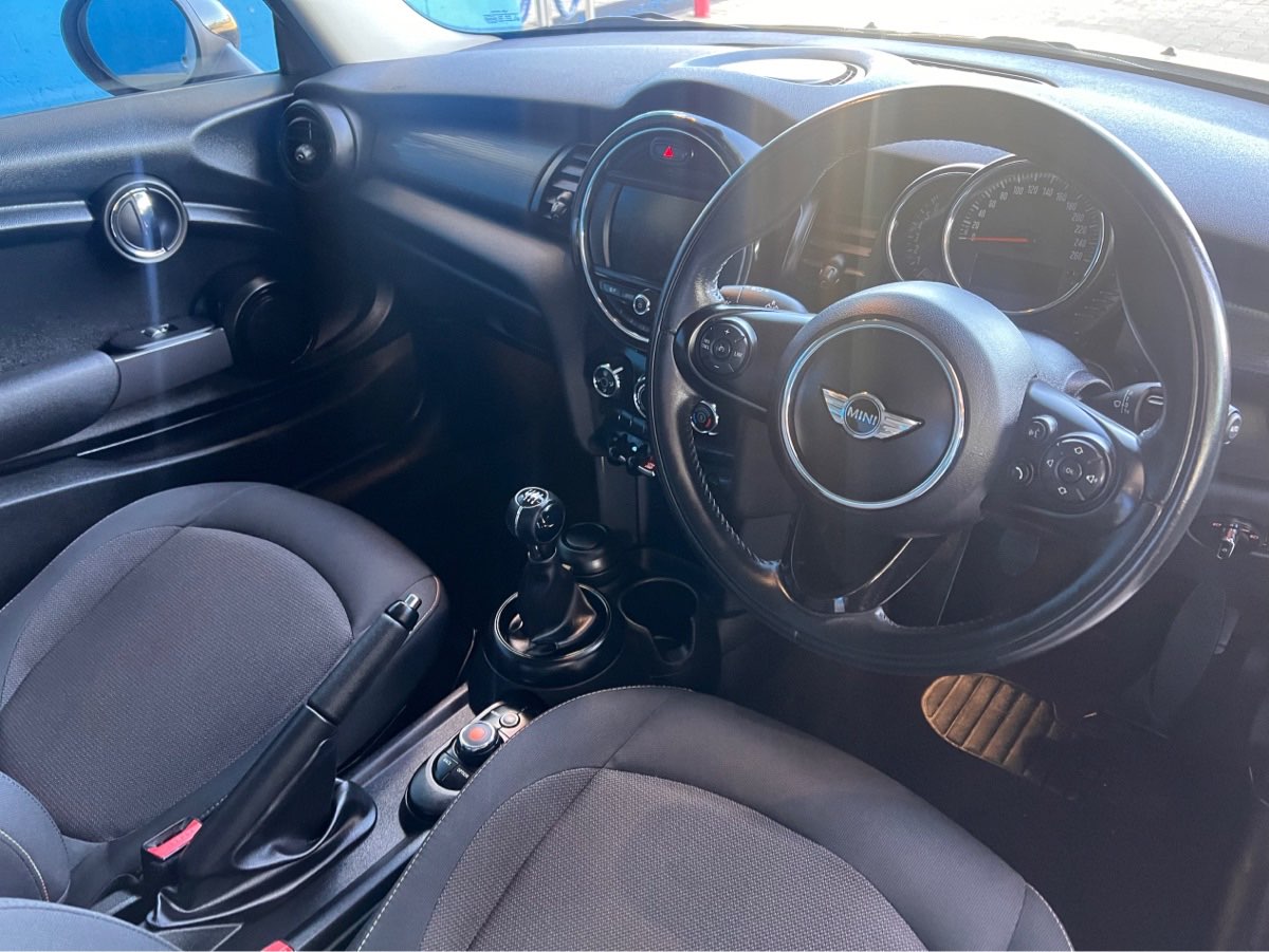 Used 2017 MINI Cooper for sale in Pretoria Gauteng ID SL55819
