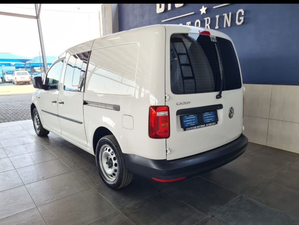 Used 2021 Volkswagen Light Commercial Caddy Crew Bus for sale in ...