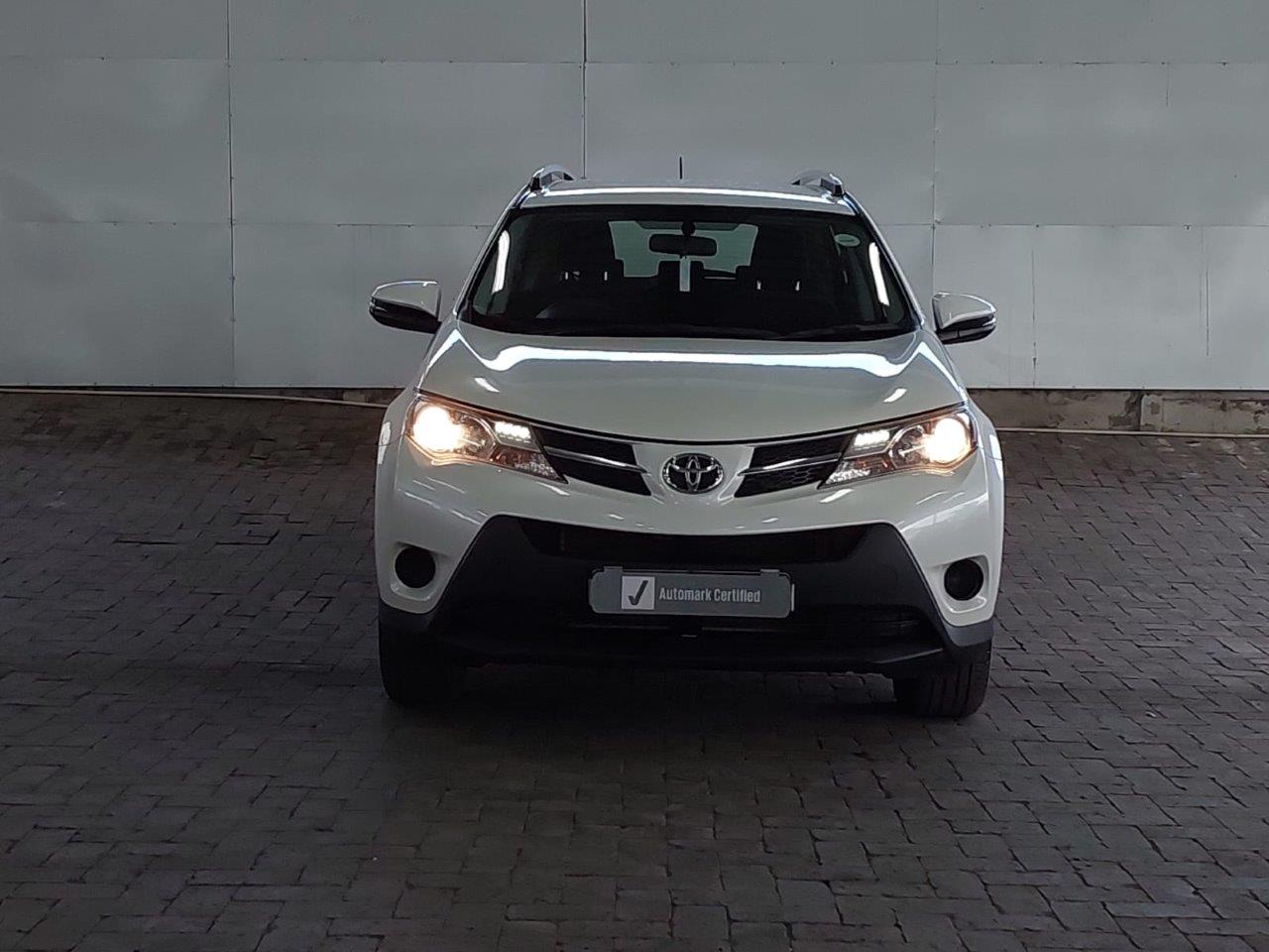 Toyota rav4 2013 год