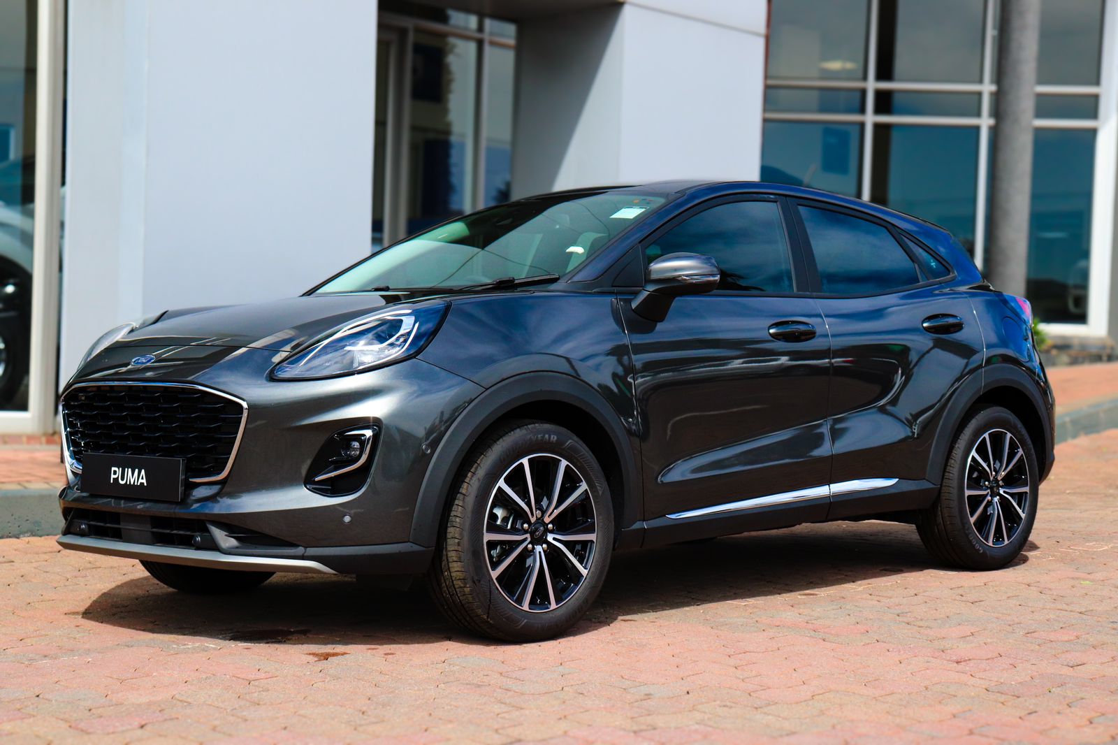 Titanium Crossover Ford Puma Ford Puma SUV EcoBoost Hybrid MHEV