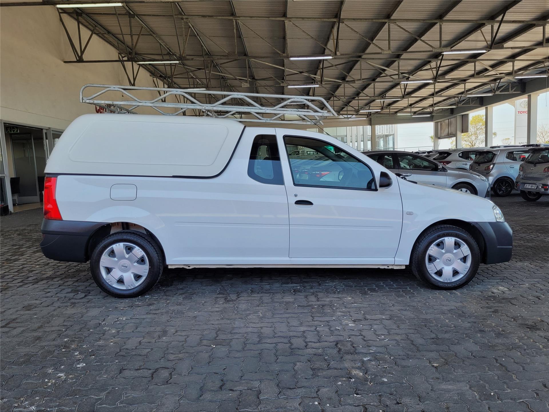 Used 2022 Nissan NP200 for sale in East London Eastern Cape ID