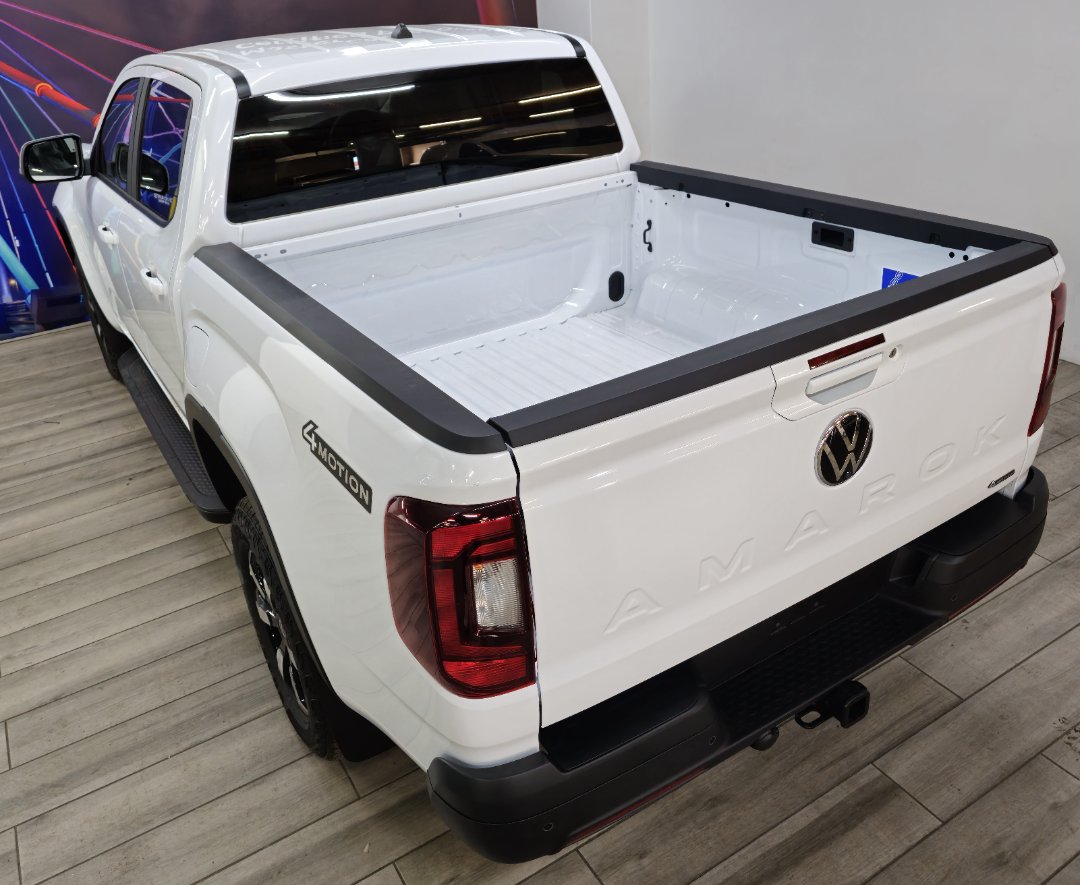 New 2024 Volkswagen Light Commercial New Amarok for sale in