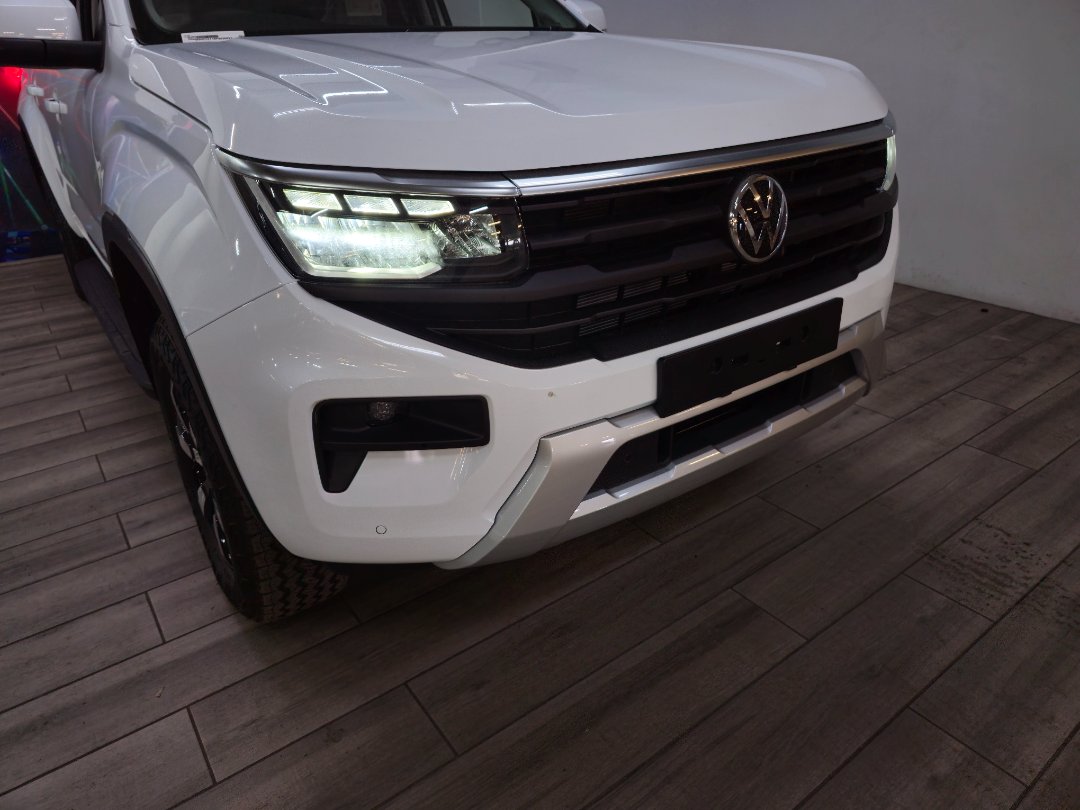 New 2025 Volkswagen Light Commercial New Amarok for sale in