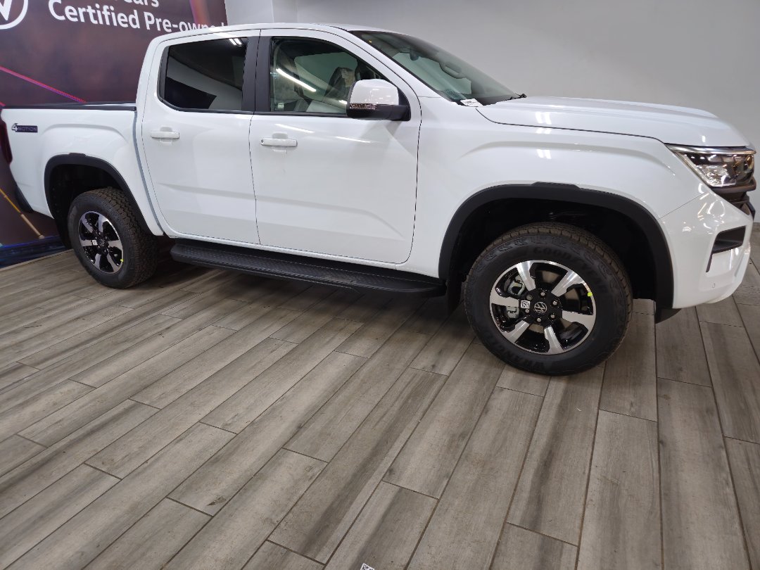 New 2024 Volkswagen Light Commercial New Amarok for sale in