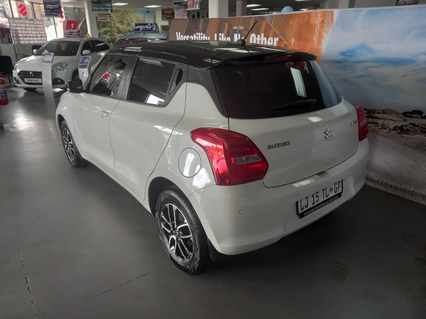 Suzuki Swift 1.2 GLX Auto for sale - R 254 450 | Carfind.co.za