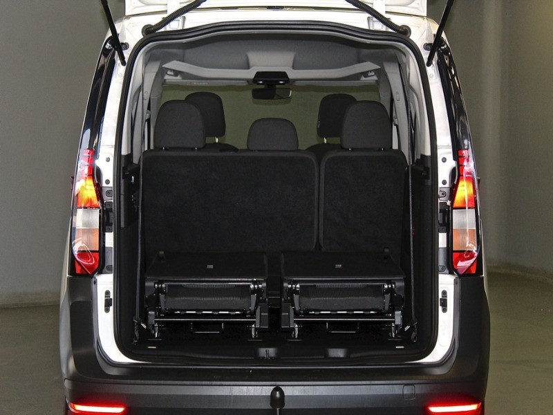 Used 2023 Volkswagen Light Commercial New Caddy Kombi for sale in Cape