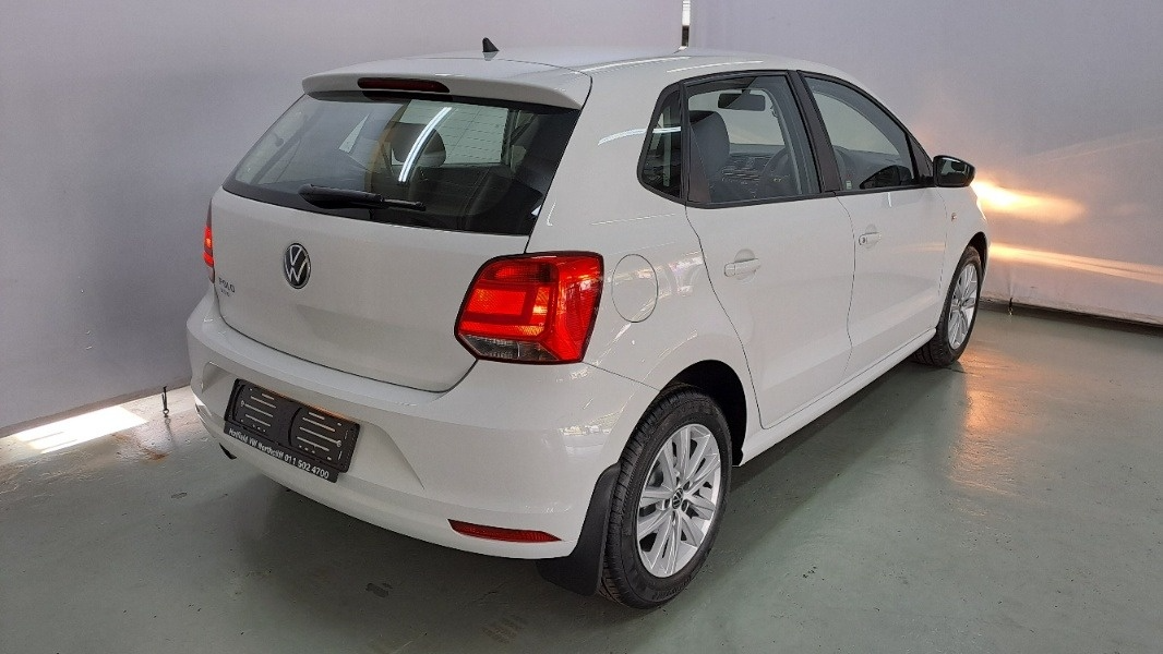 Volkswagen (VW) Polo Vivo 1.6 Hatch Comfortline Tiptronic 5 Door for ...