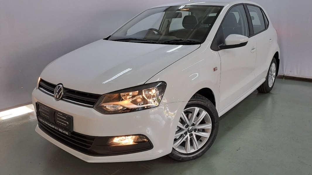 Volkswagen (VW) Polo Vivo 1.6 Hatch Comfortline Tiptronic 5 Door for ...