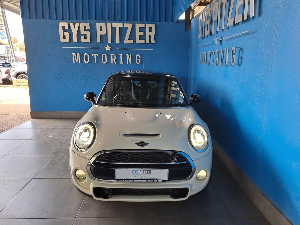 MINI Cooper 2017 for sale in Gauteng