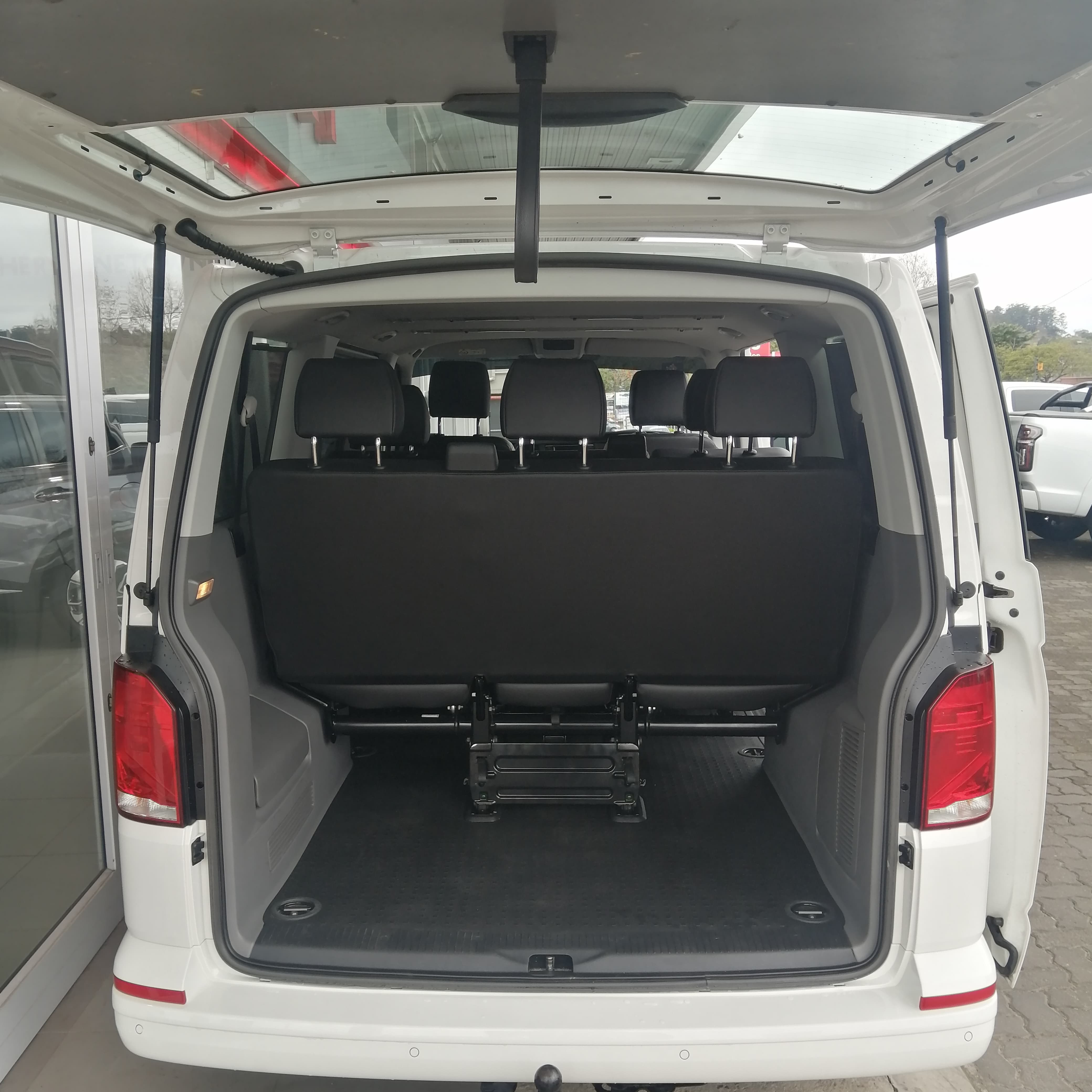 Used 2023 volkswagen light commercial kombi kwazulu natal for