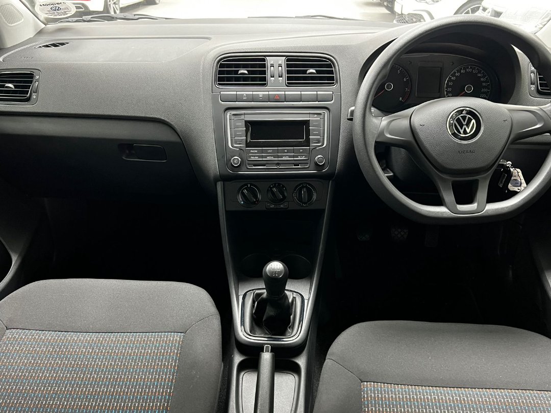 Manual Volkswagen Polo Vivo Hatch 2024 for sale