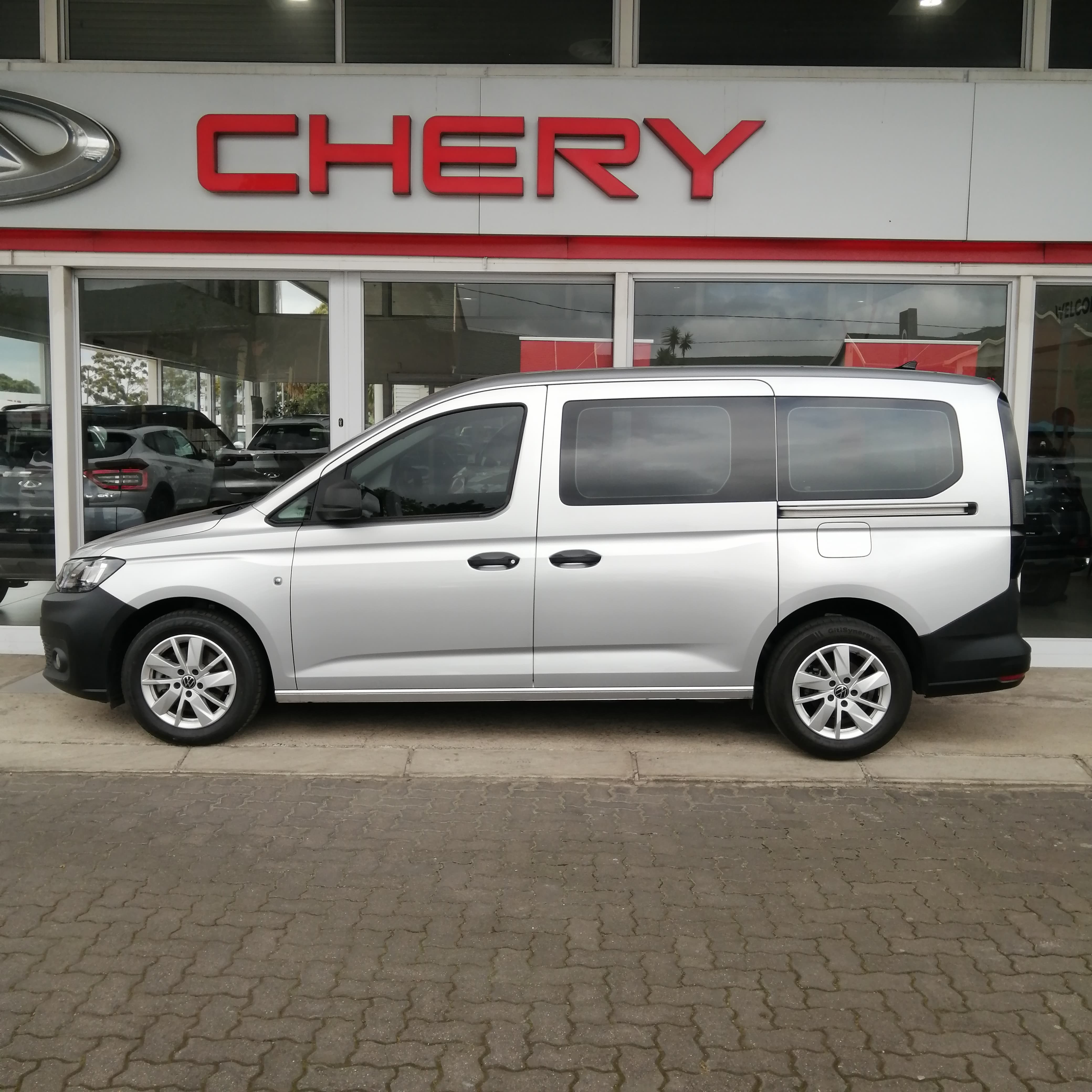 Used 2023 Volkswagen Light Commercial New Caddy Kombi for sale in