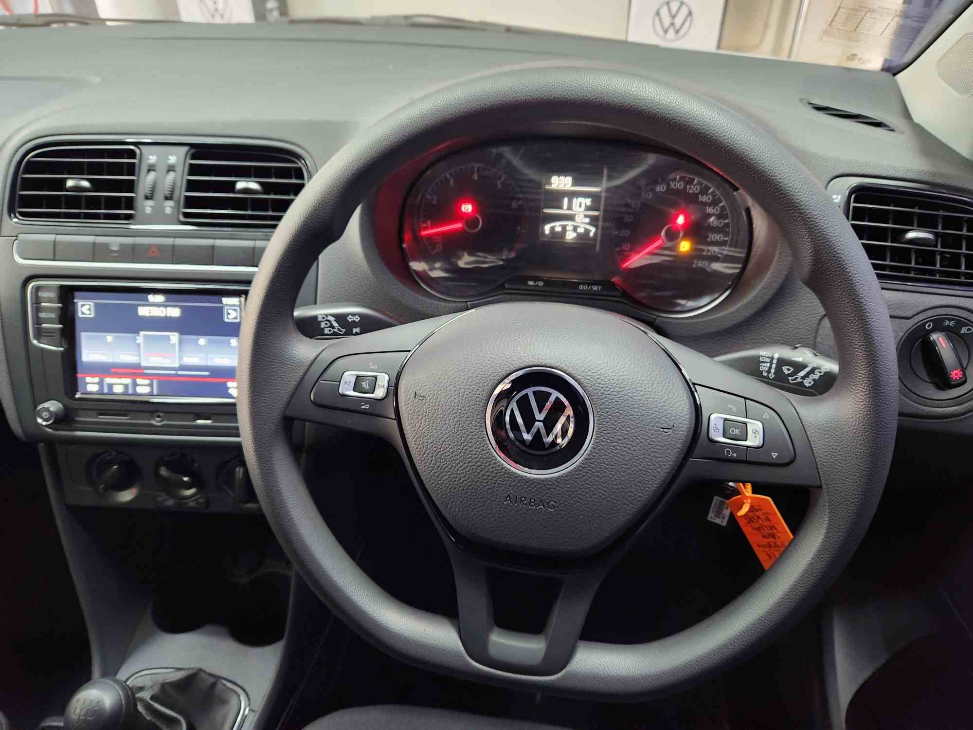 Manual Volkswagen Polo Vivo Hatch 2024 for sale