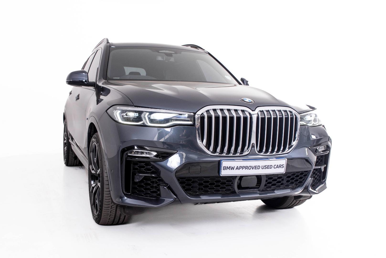 2022-Grey-BMW-X7-xDrive30d-M-
