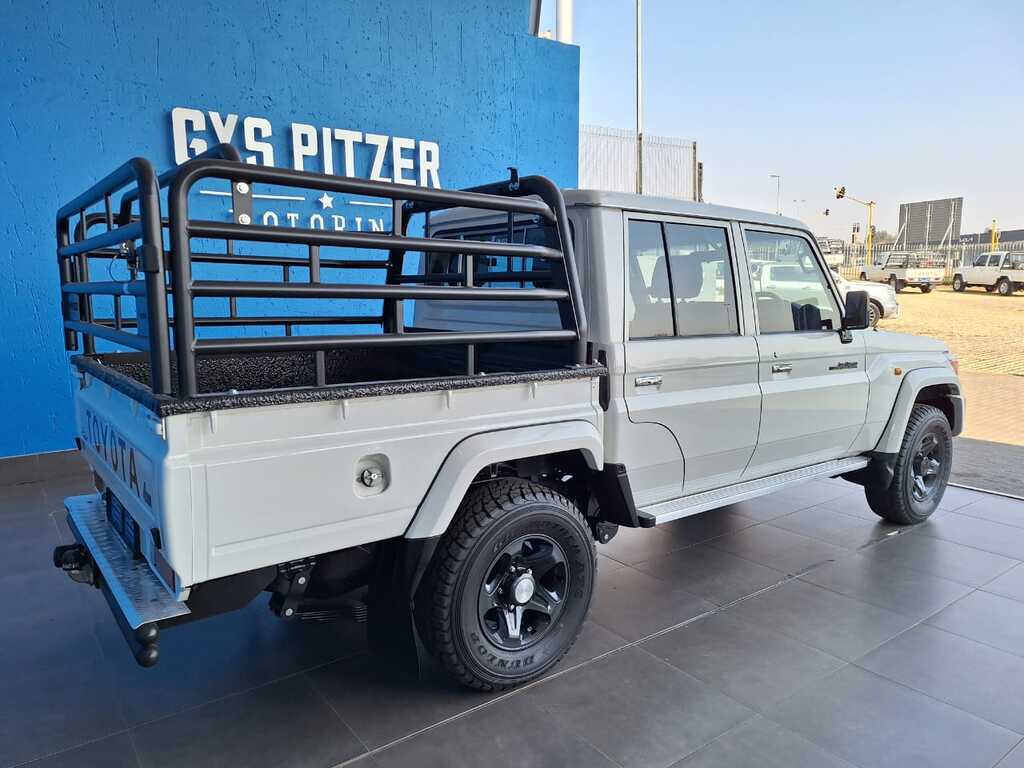 Manual Toyota Land Cruiser 79 2023 for sale