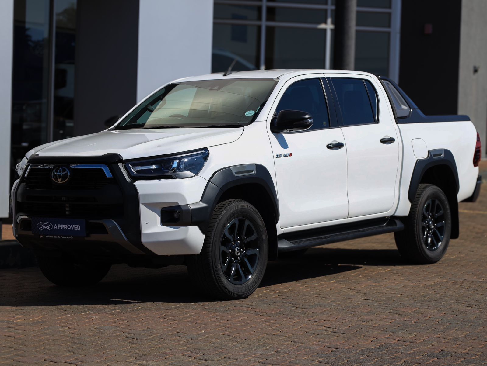 Toyota Hilux Double Cab 2023 for sale