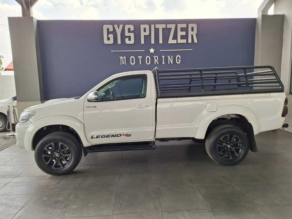 Used Toyota Hilux Single Cab 2015 for sale