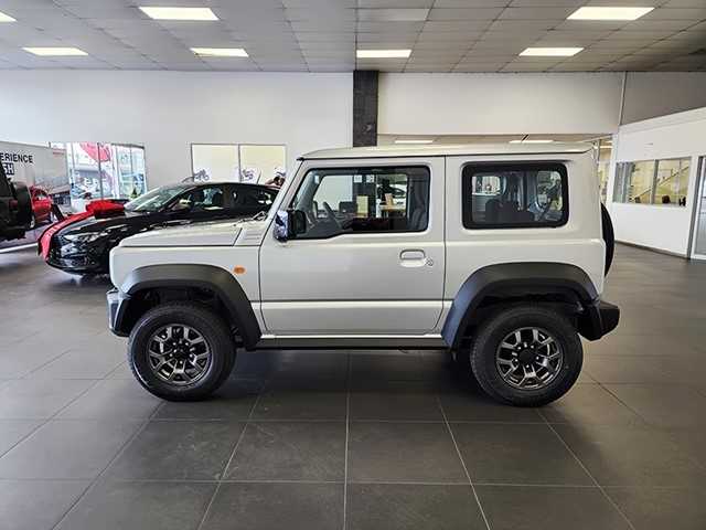 Manual Suzuki Jimny 2024 for sale