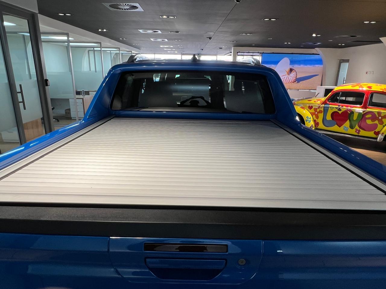 Automatic Volkswagen Light Commercial New Amarok 2024 for sale