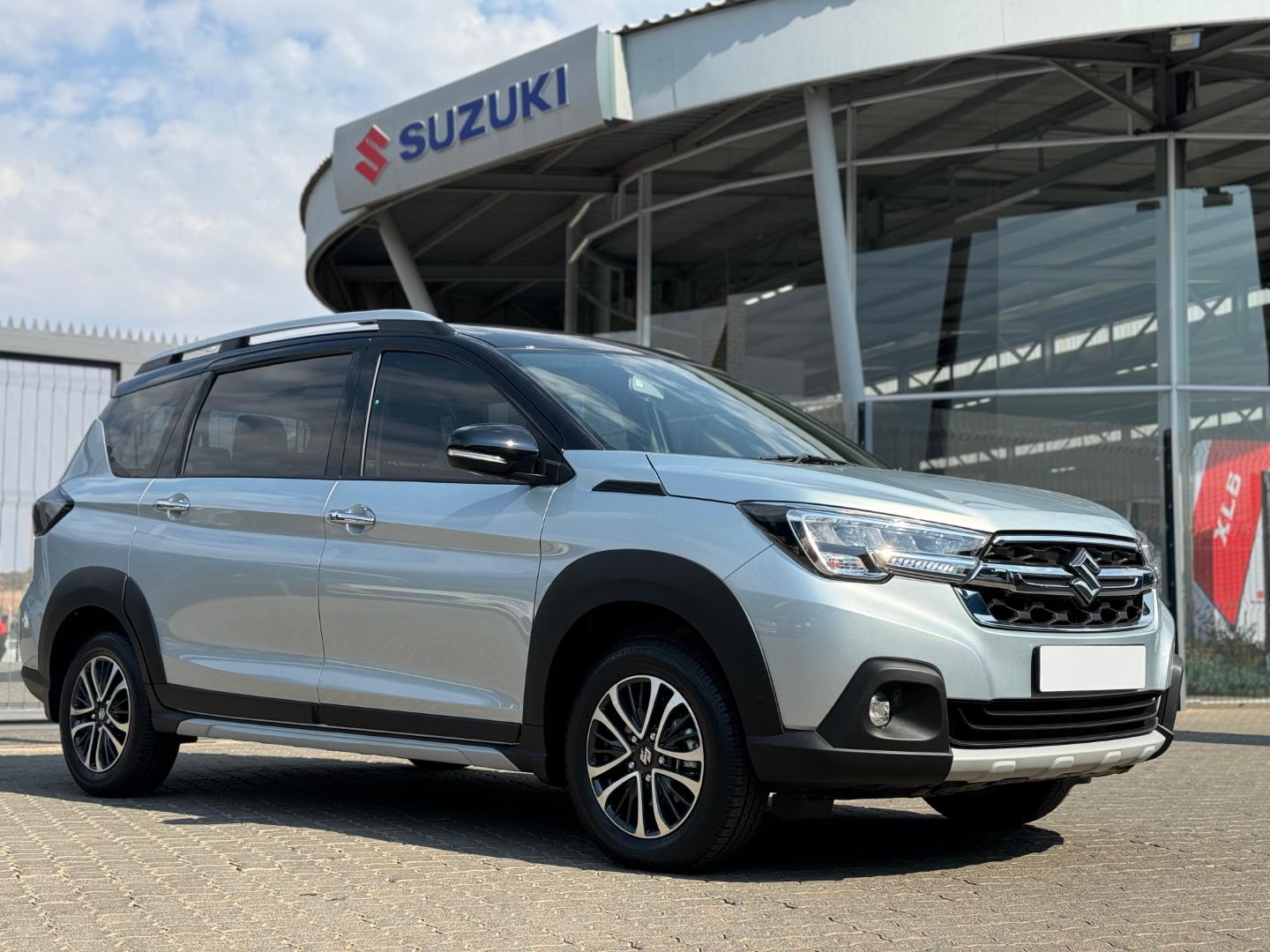 2024-Silver-Suzuki-XL6-15-GLX-