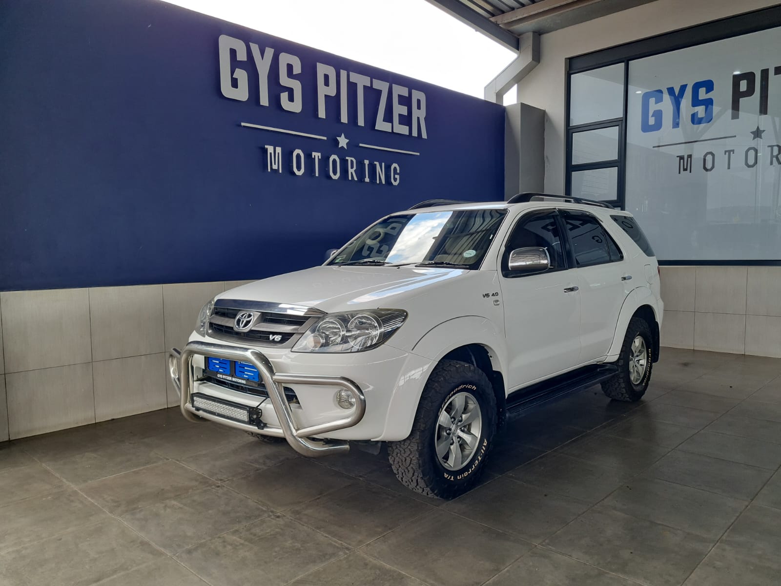 Toyota Fortuner I 4.0 V6 4X4