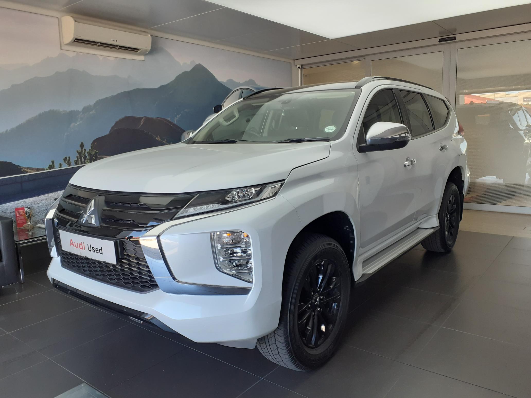 2022 Mitsubishi Pajero Sport  for sale - 0489UNF010577