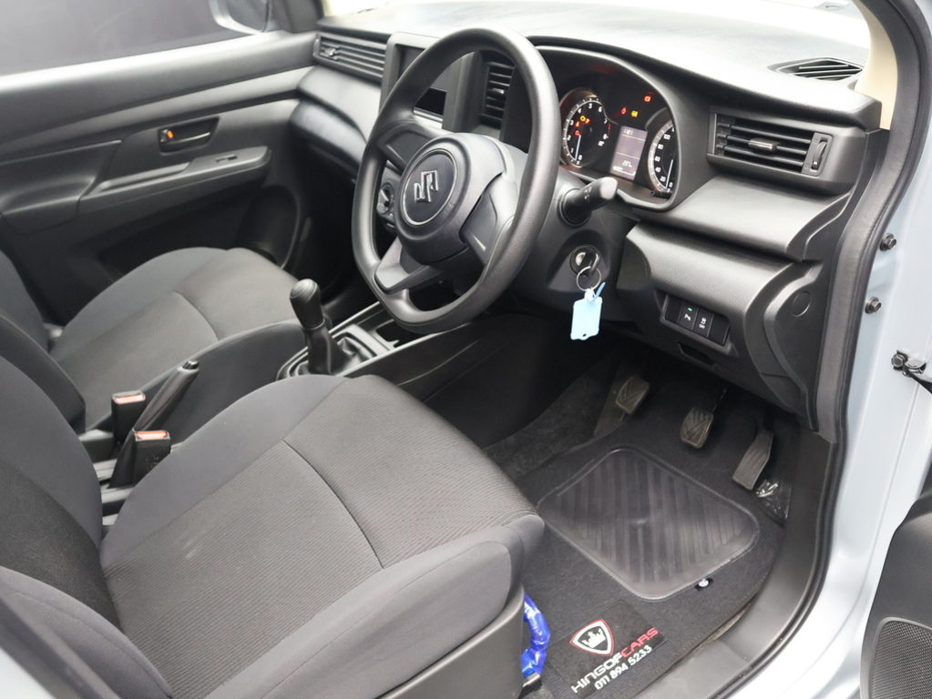 2025 Suzuki Ertiga 1.5 GA MT — image 9