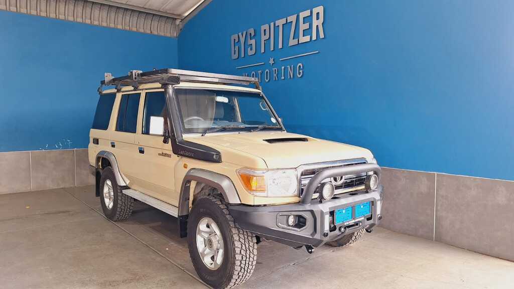 2015 Toyota Land Cruiser 76  for sale - WON13137