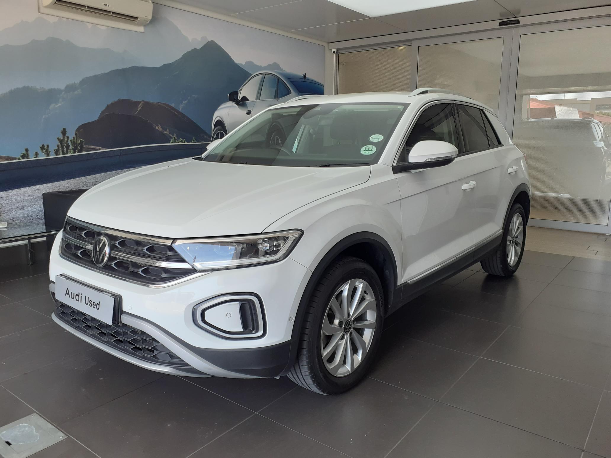 2023 Volkswagen T-Roc  for sale - 0489USP575166