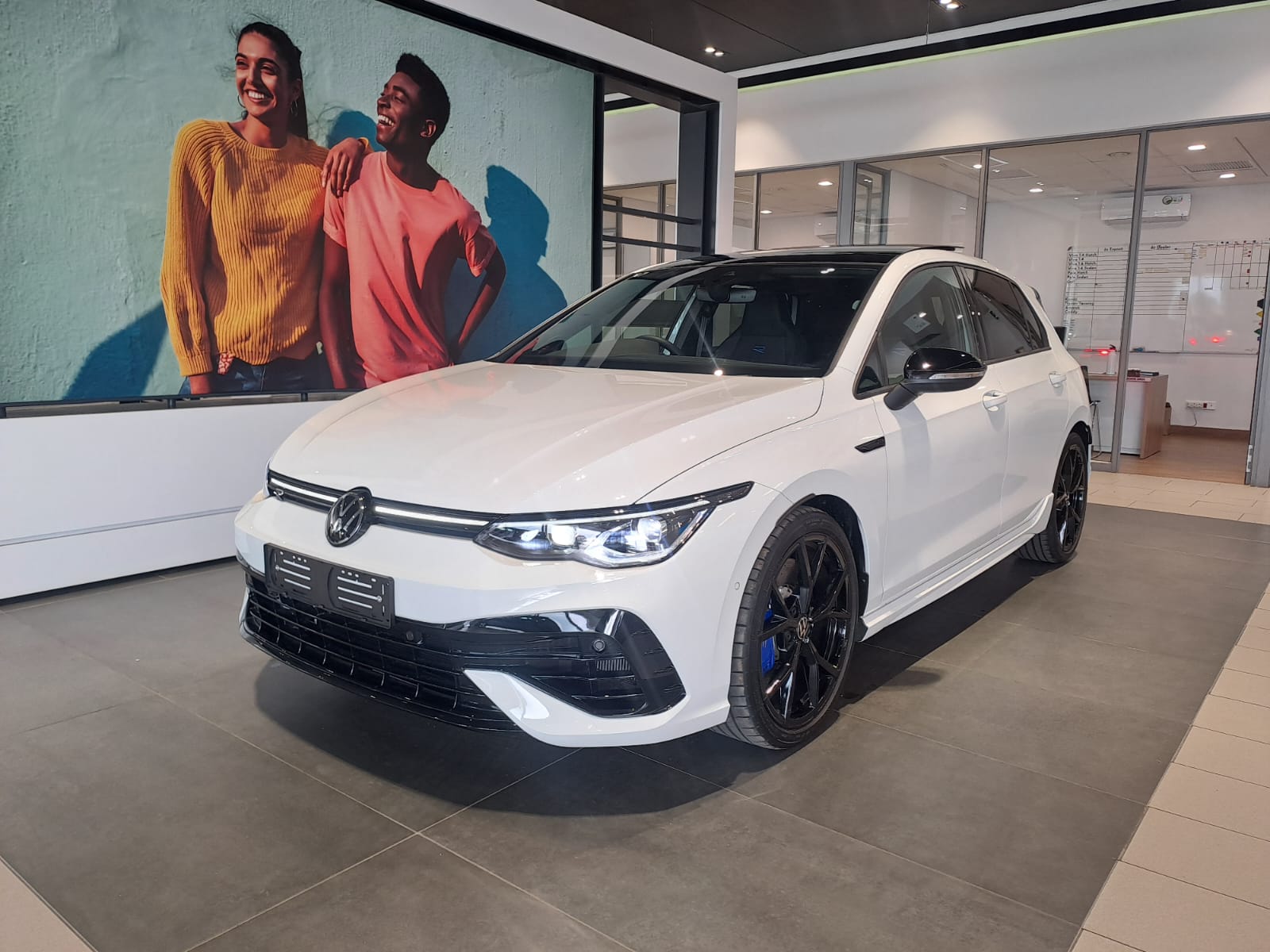 Volkswagen (VW) Golf 8 2.0 TSI R DSG