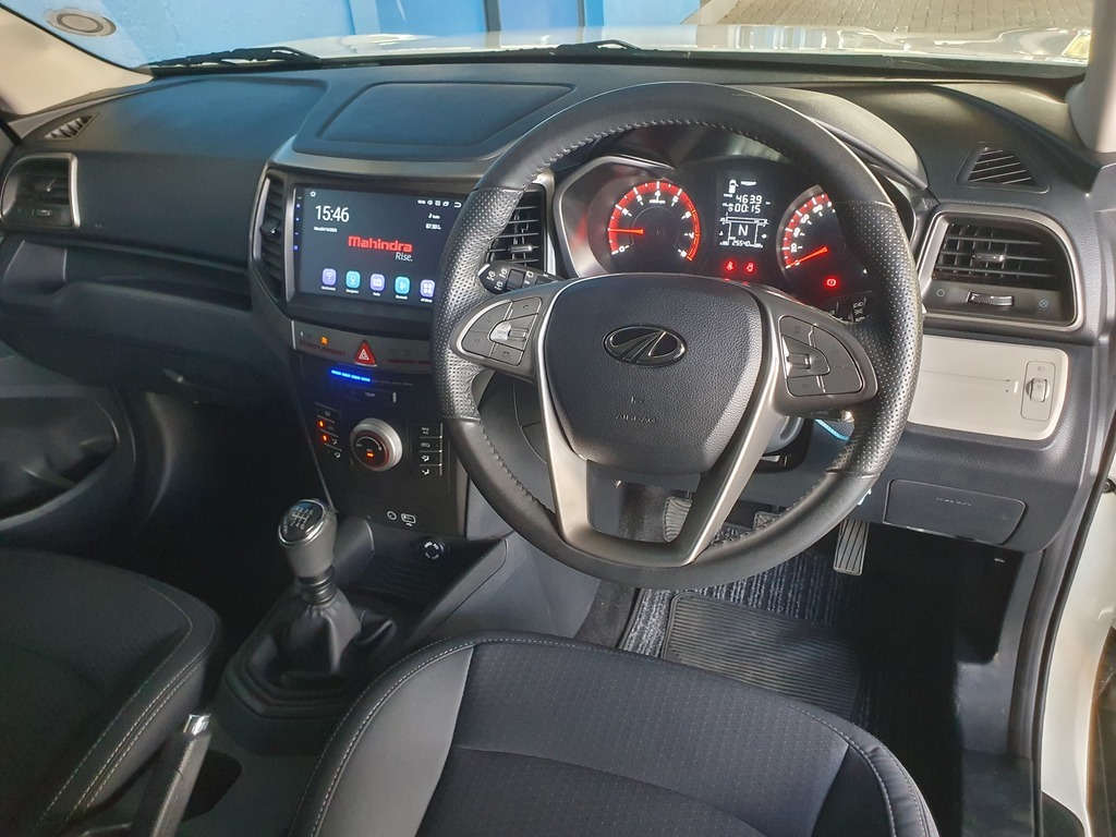 Used Mahindra XUV300 2023 for sale