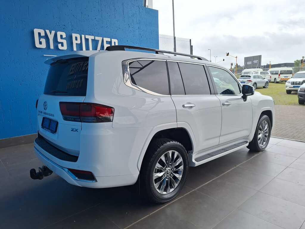 Silver Lakes Showroom | Gys Pitzer Motors
