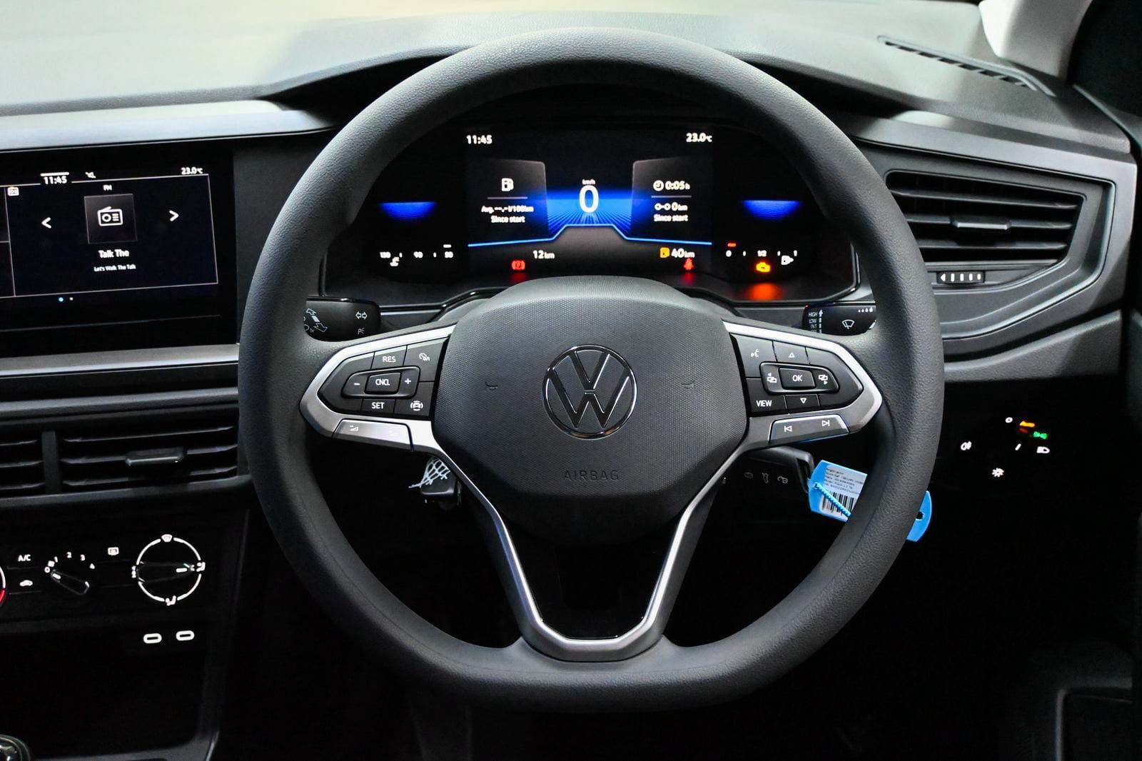 Manual Volkswagen Polo Hatch 2025 for sale