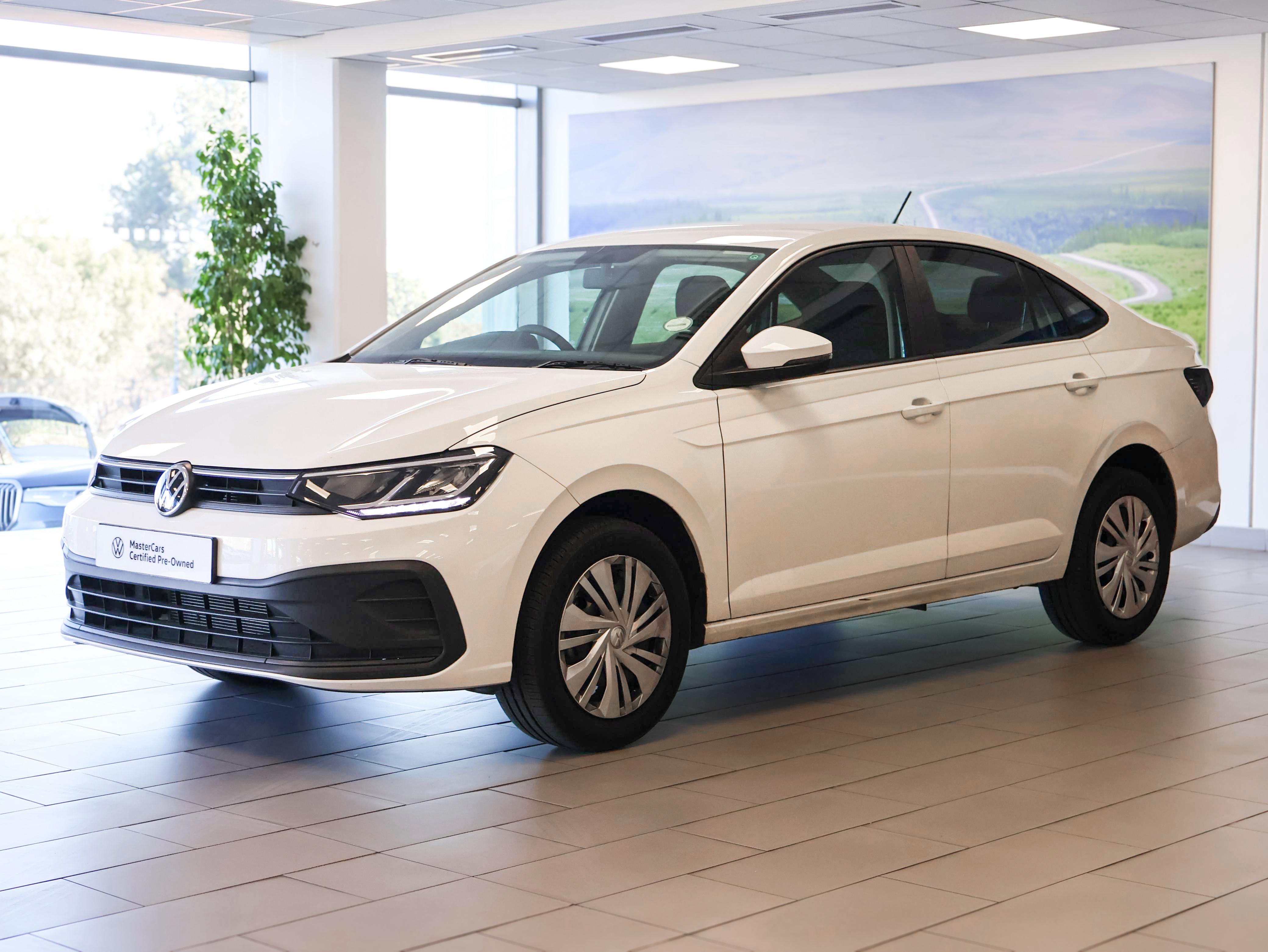 Manual Volkswagen Polo Sedan 2025 for sale