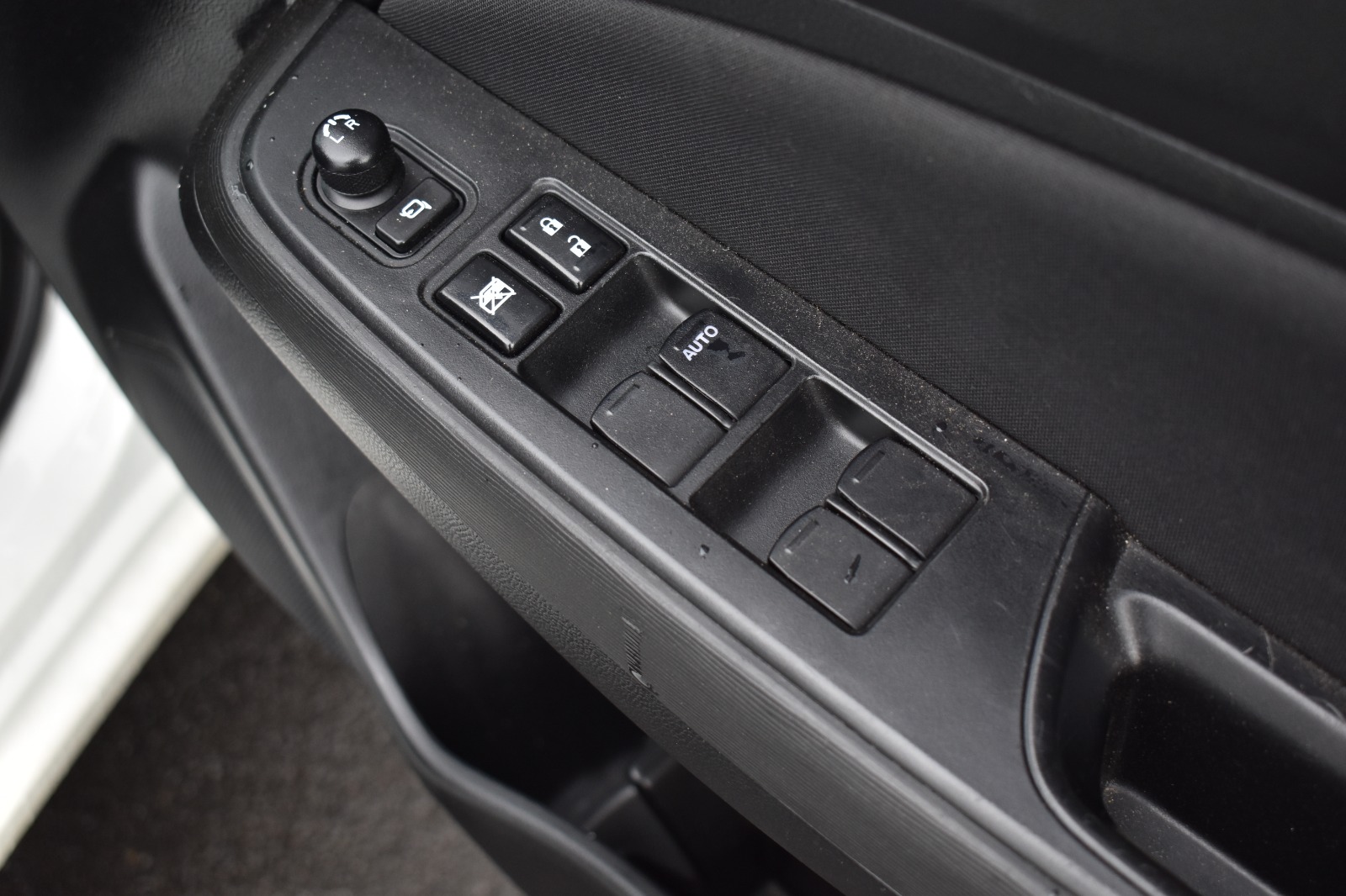 Manual Suzuki Dzire 2024 for sale