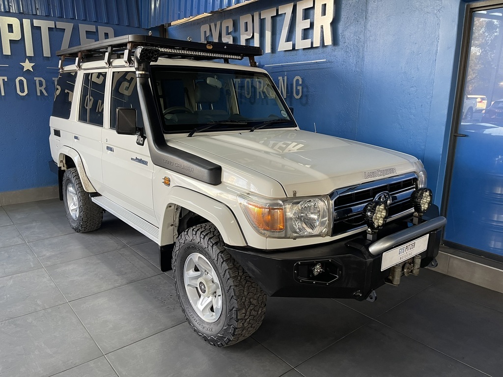 2012 Toyota Land Cruiser 76  for sale - WON13510